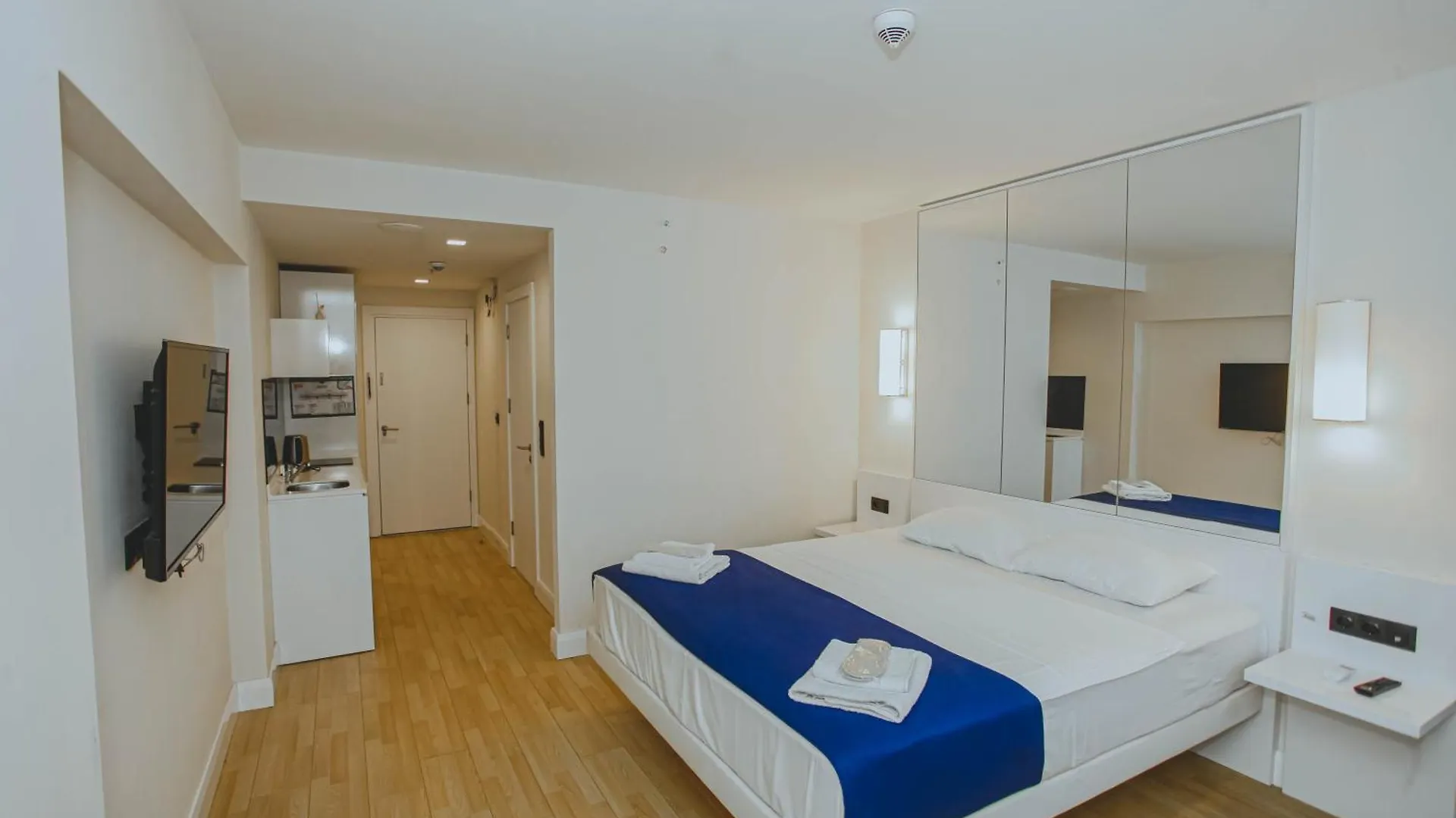 Panorama Suites - City Central & Sea View Batumi