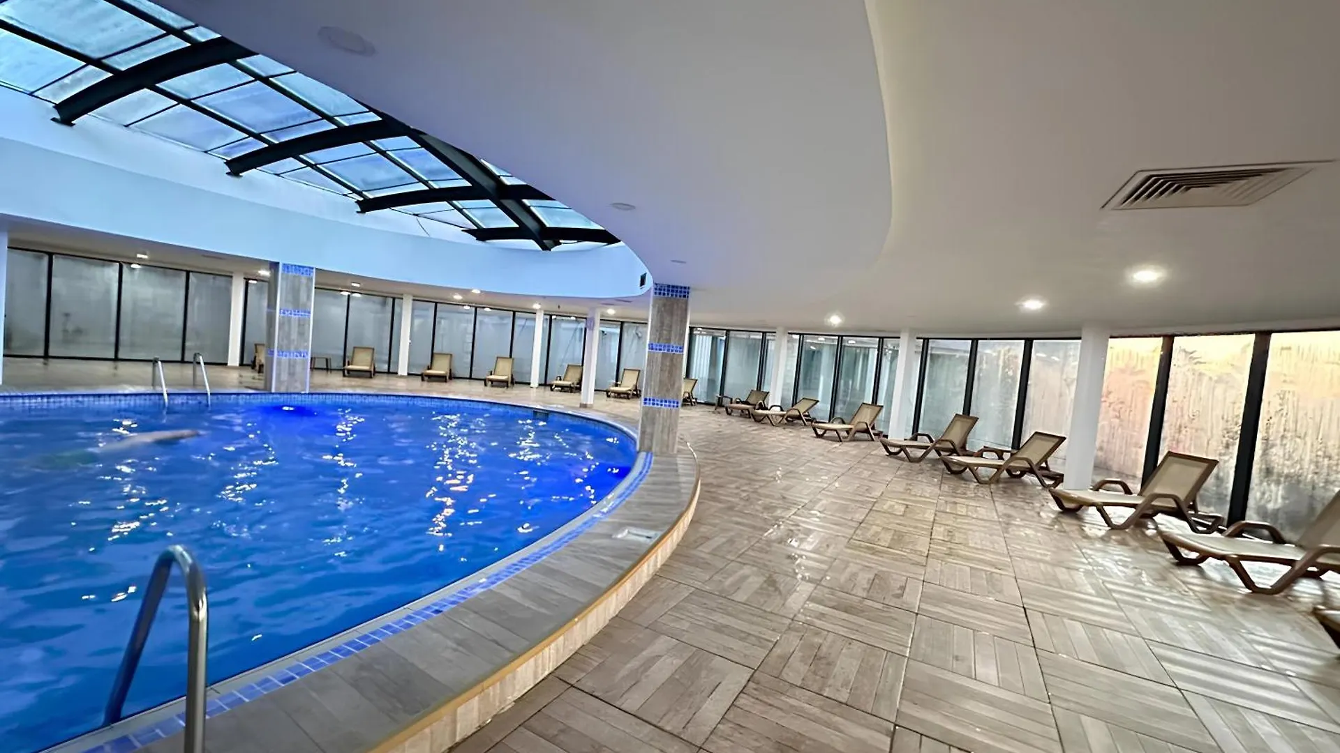 Panorama Suites - City Central & Sea View Batumi
