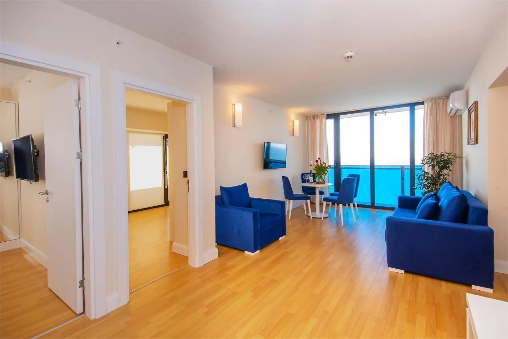 Panorama Suites - City Central & Sea View Batumi Hotell
