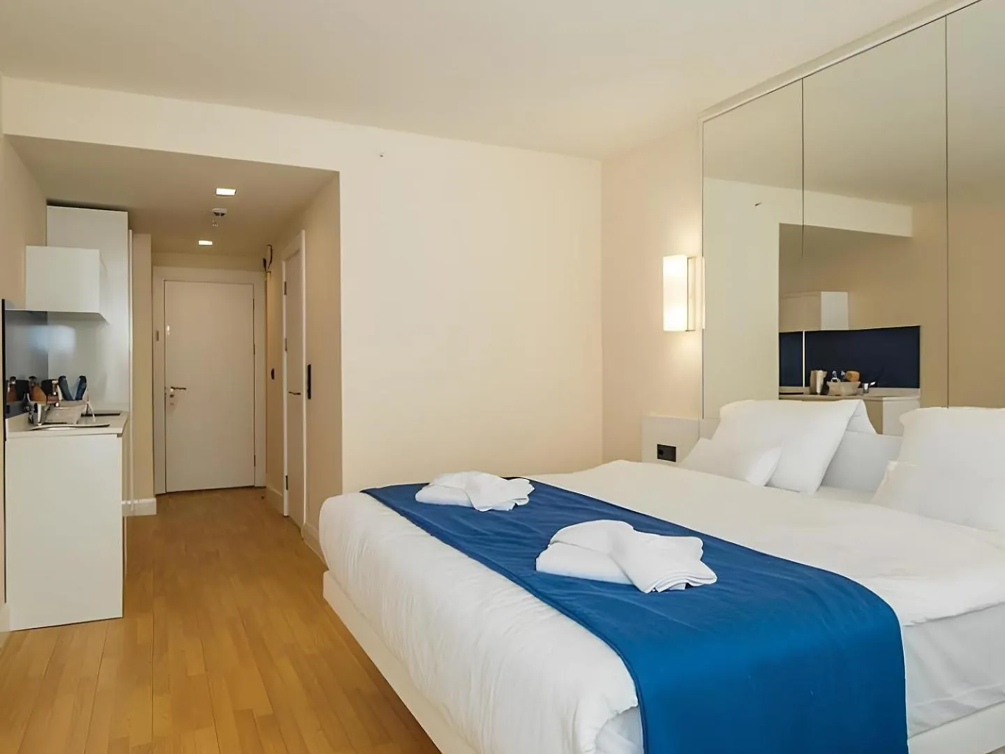 Hotell Panorama Suites - City Central & Sea View Batumi
