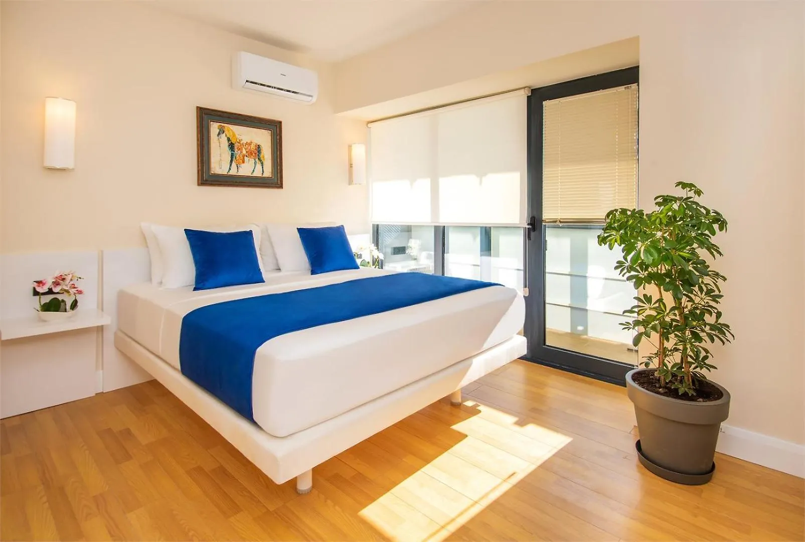 Panorama Suites - City Central & Sea View Batumi