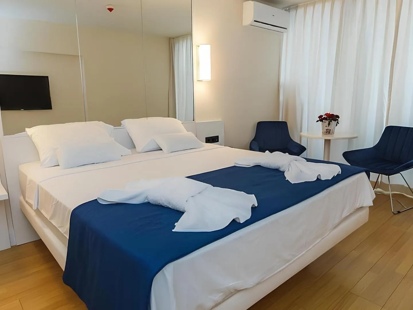 Panorama Suites - City Central & Sea View Batumi Hotell